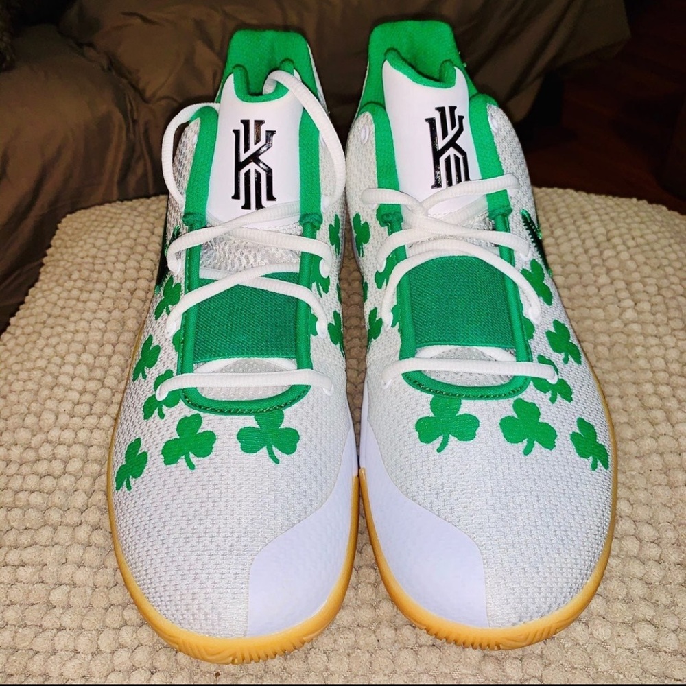 Nike Kyrie flytrap 2 Celtics - Picture 2 of 6